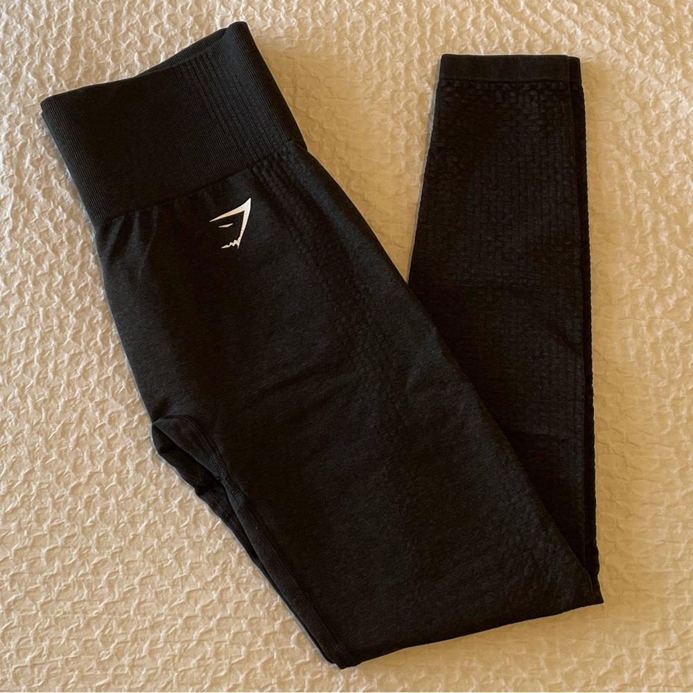 Women’s Gymshark Vital Seamless Leggings Black size small